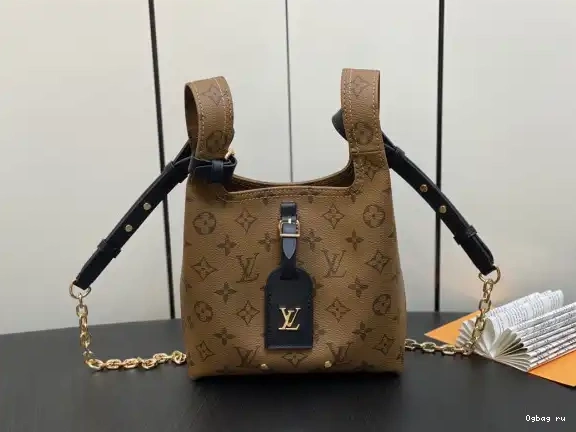 BB LOUIS Atlantis VUITTON 0520